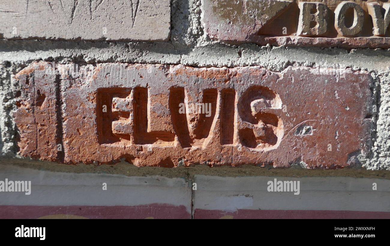 Los Angeles, Californie, USA 2 avril 2024 Elvis Brick au Rainbow Bar & Grill sur Sunset Blvd le 2 avril 2024 à Los Angeles, Californie, USA. Photo de Barry King/Alamy Stock photo Banque D'Images
