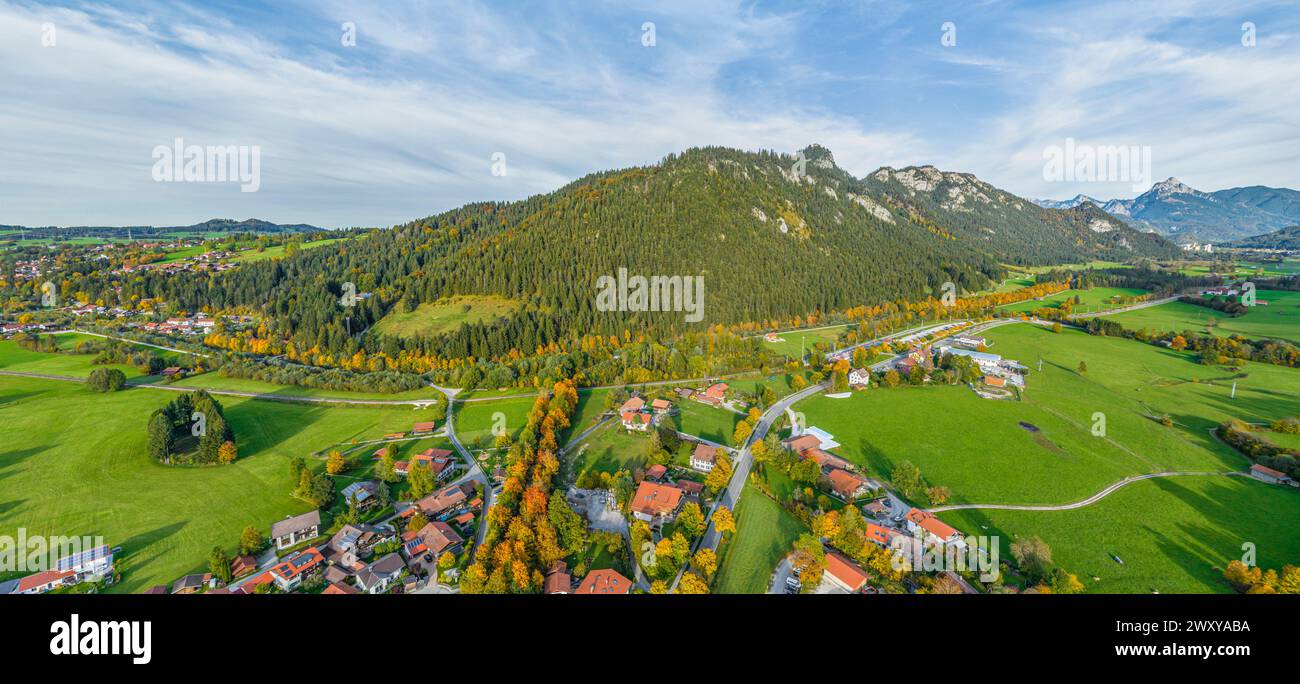 Vue de la région de Pfronten-Steinach dans l'est du Allgäu en fin d'après-midi en automne Banque D'Images