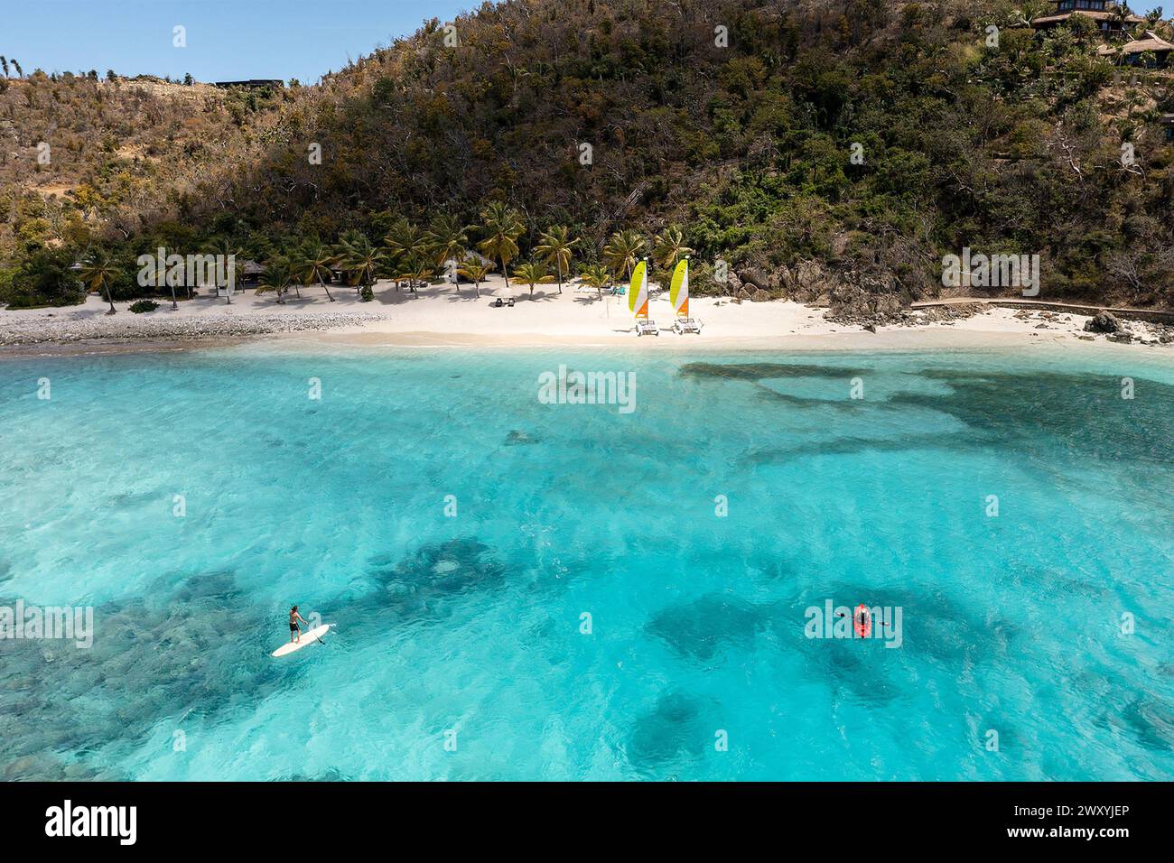 Îles Vierges : Mosquito Island (Moskito Island) : centre de sports nautiques avec catamaran, canoë et paddleboard au Branson Estate, sur le Privat Banque D'Images