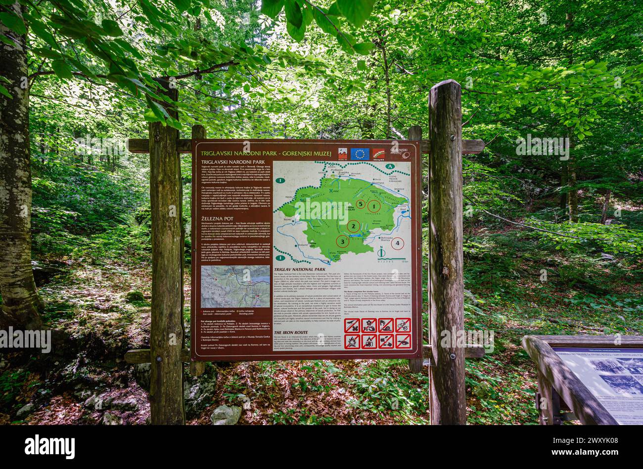 Carte du parc national du Triglav aux chutes de Savica près du lac Boninj, une attraction touristique populaire dans le nord-ouest de la Slovénie, en Europe centrale et orientale Banque D'Images