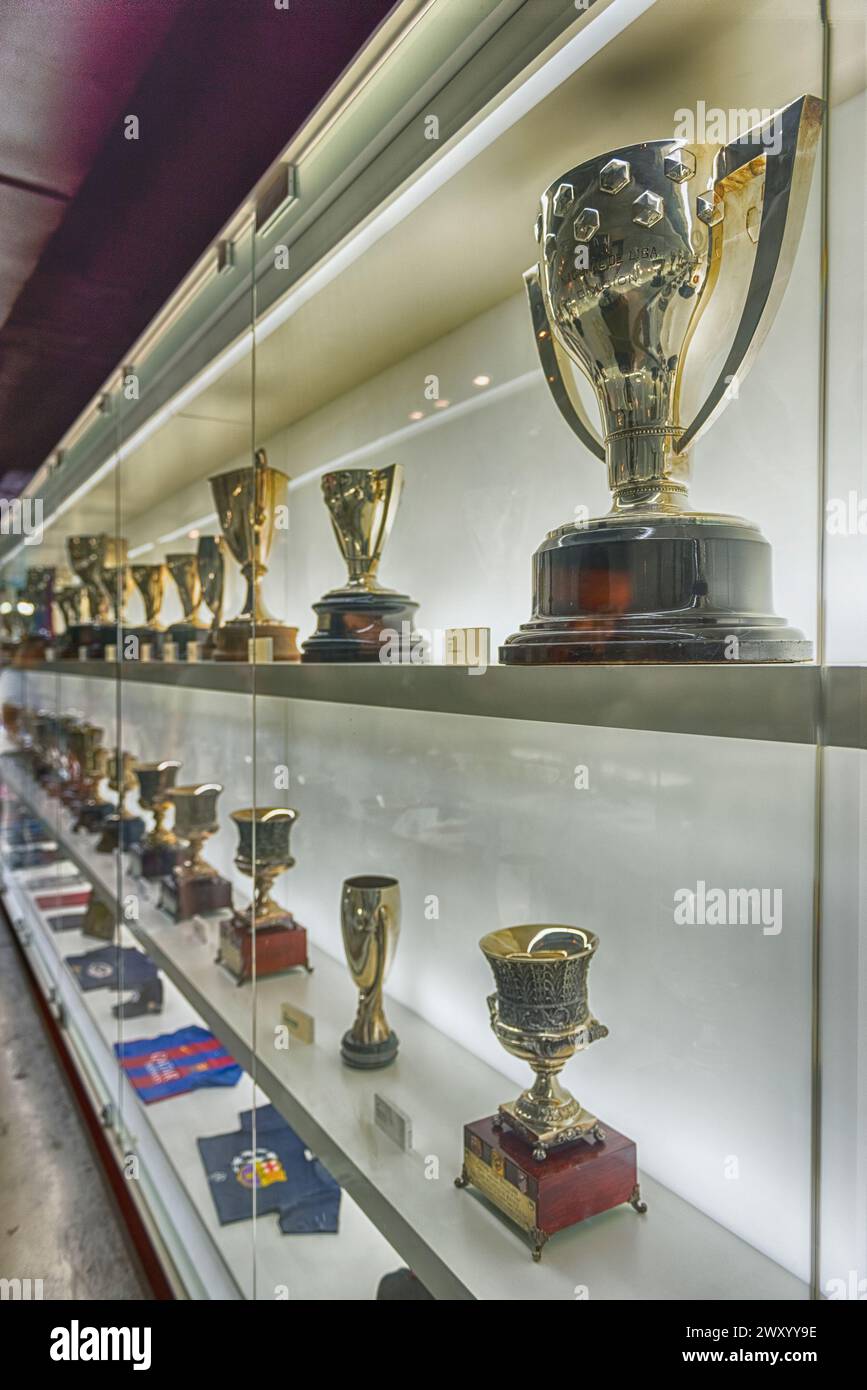 BARCELONE - 11 AOÛT : Trophée du FC Barcelone au Musée Camp Nou, Barcelone, Catalogne, Espagne, le 11 août, 2017. le musée occupe 3 500 squa Banque D'Images