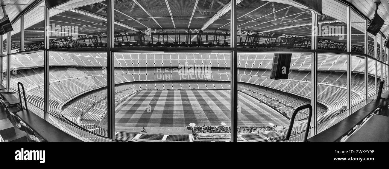 BARCELONE - AOÛT 11 : vue panoramique intérieure du stade Camp Nou, stade du FC Barcelone, Catalogne, Espagne, sur 11 août 2017. Avec une capacité de siège Banque D'Images