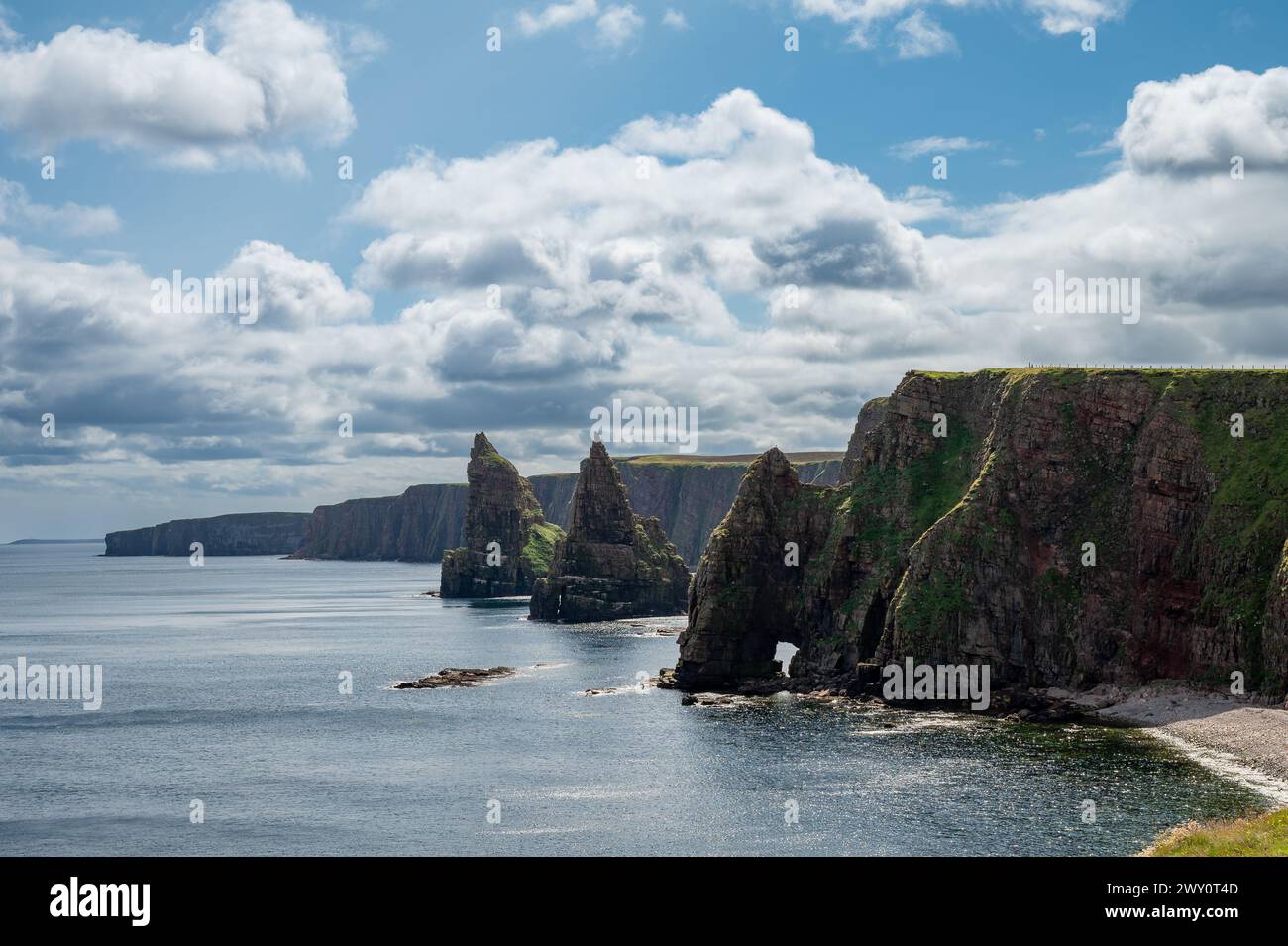 Duncansby Stacks and Cliff at North Sea, Duncansby Head, John O'Groats, Écosse, Royaume-Uni Banque D'Images