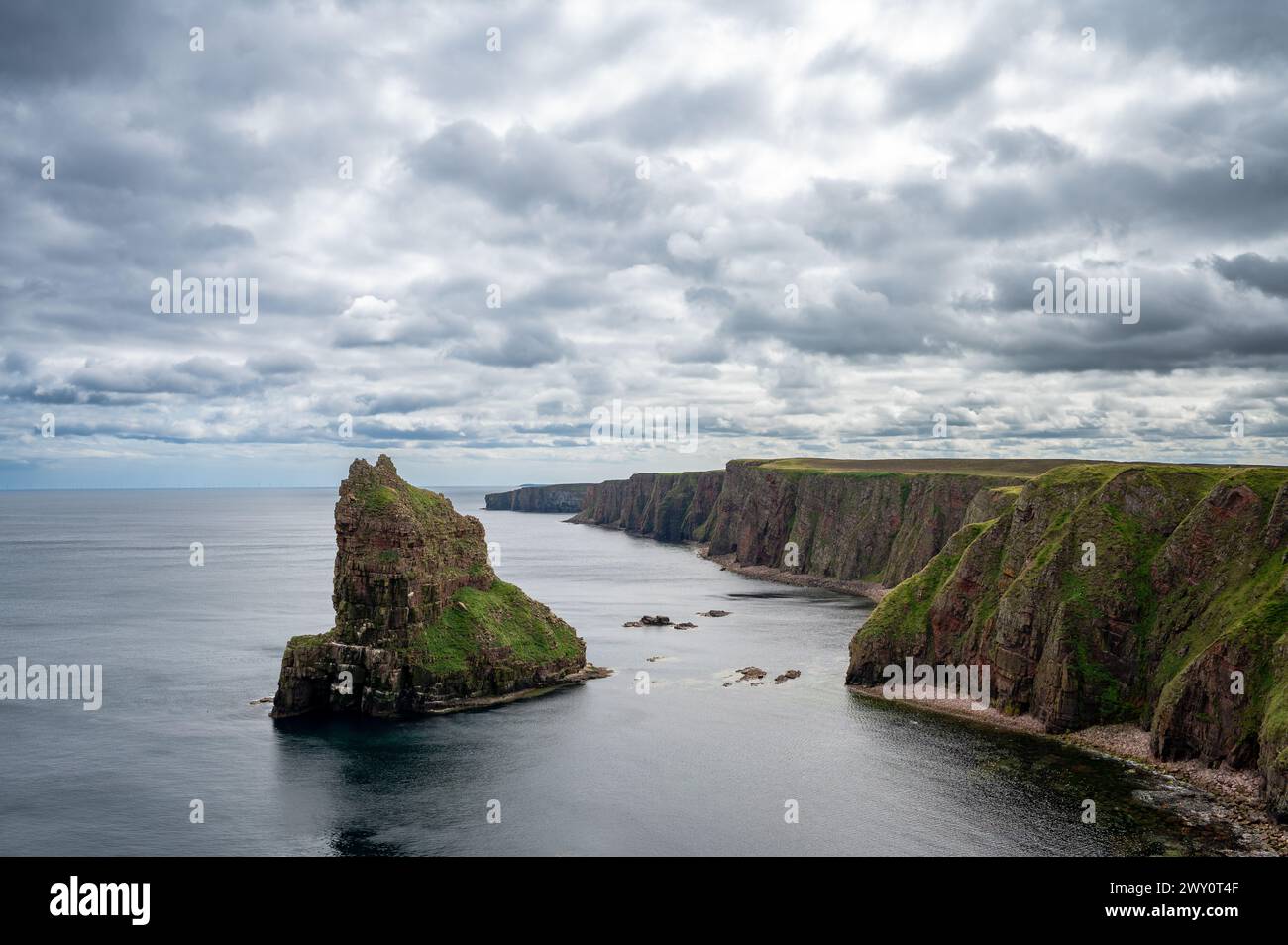 Duncansby Stacks and Cliff at North Sea, Duncansby Head, John O'Groats, Écosse, Royaume-Uni Banque D'Images