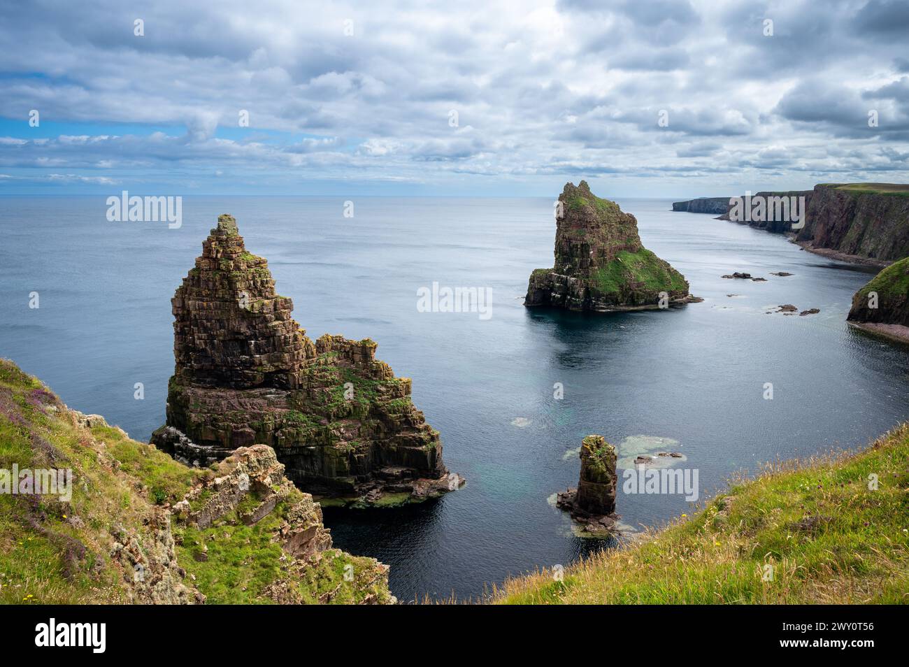 Duncansby Stacks and Cliff at North Sea, Duncansby Head, John O'Groats, Écosse, Royaume-Uni Banque D'Images