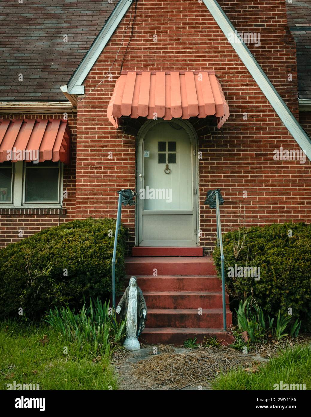 Une vieille maison en briques à Keystone, Virginie occidentale Banque D'Images