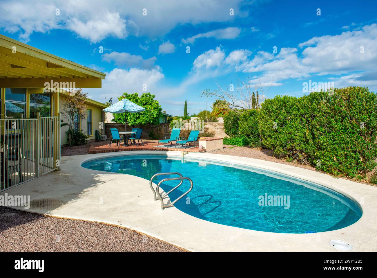 Pool home - Arizona vivant dans la banlieue de Tucson. Banque D'Images