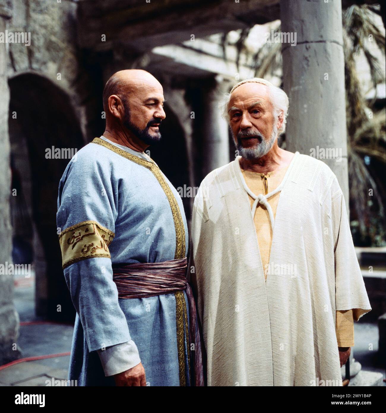 Nathan der Weise, deutscher Fernsehfilm vom Sender Freies Berlin, 1979, Regie : Oswald Döpke, Verfilmung nach dem Bühnenstück von Gotthold Ephraim Lessing, Dreharbeiten waren an historischer Stätte in Israel, Szene : Siegfried Wischnewski als Saladin, Werner Hinz als Nathan Banque D'Images