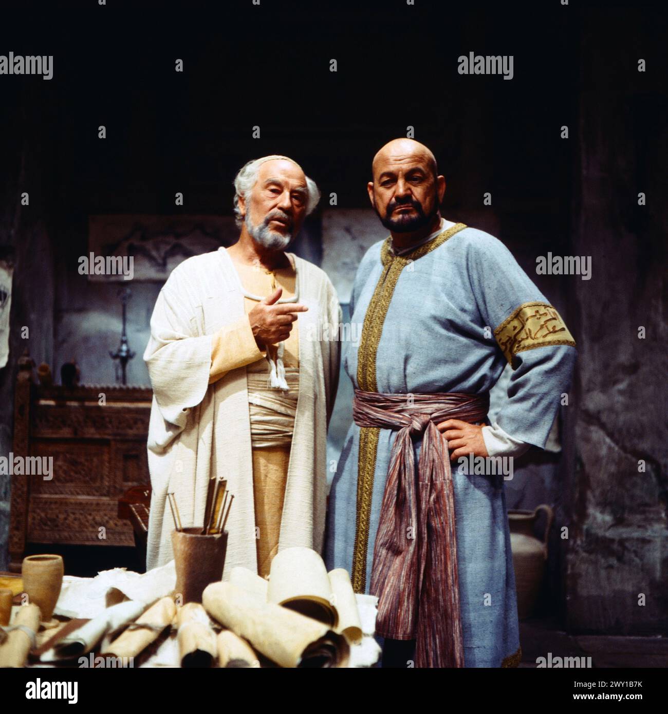 Nathan der Weise, deutscher Fernsehfilm vom Sender Freies Berlin, 1979, Regie : Oswald Döpke, Verfilmung nach dem Bühnenstück von Gotthold Ephraim Lessing, Dreharbeiten waren an historischer Stätte in Israel, Szene : Werner Hinz als Nathan, Siegfried Wischnewski als Saladin Banque D'Images