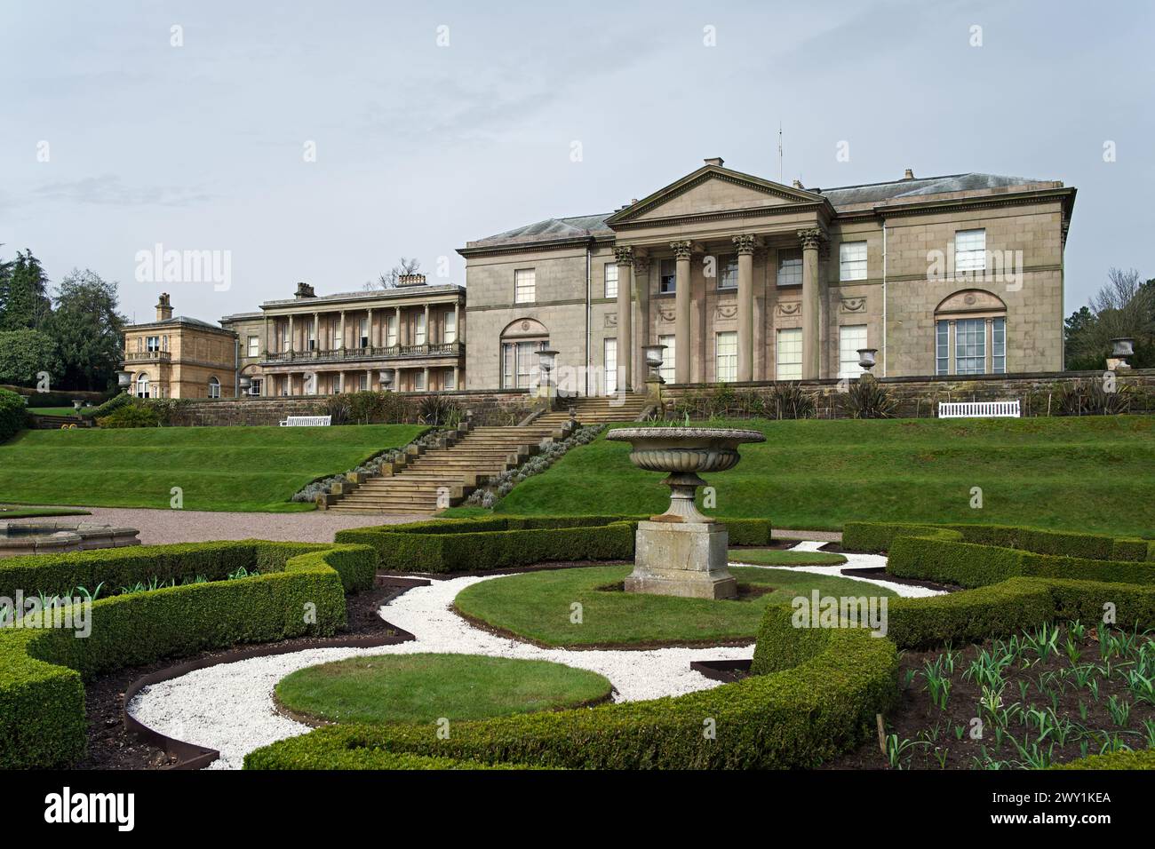 Tatton Park Mansion en Angleterre a été largement remodelé dans le style néo-classique, entre 1780 et 1813. C'était la maison de la famille Egerton. Banque D'Images