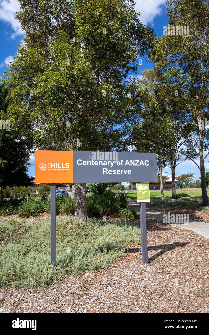 Centenaire de la réserve Anzac à Castle Hill Sydney, mémorial de guerre et terrains ovales sportifs pour la ligue de rugby en hiver et le cricket en été, Australie Banque D'Images