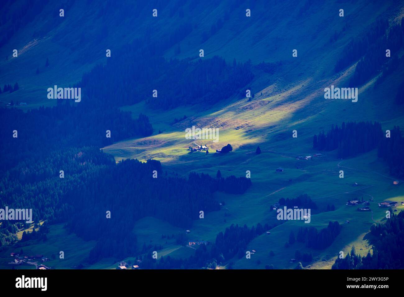 Panorama de Hoher Ifen, 2230m, dans Kleinwalsertal, Allgaeu, Vorarlberg, Autriche Banque D'Images