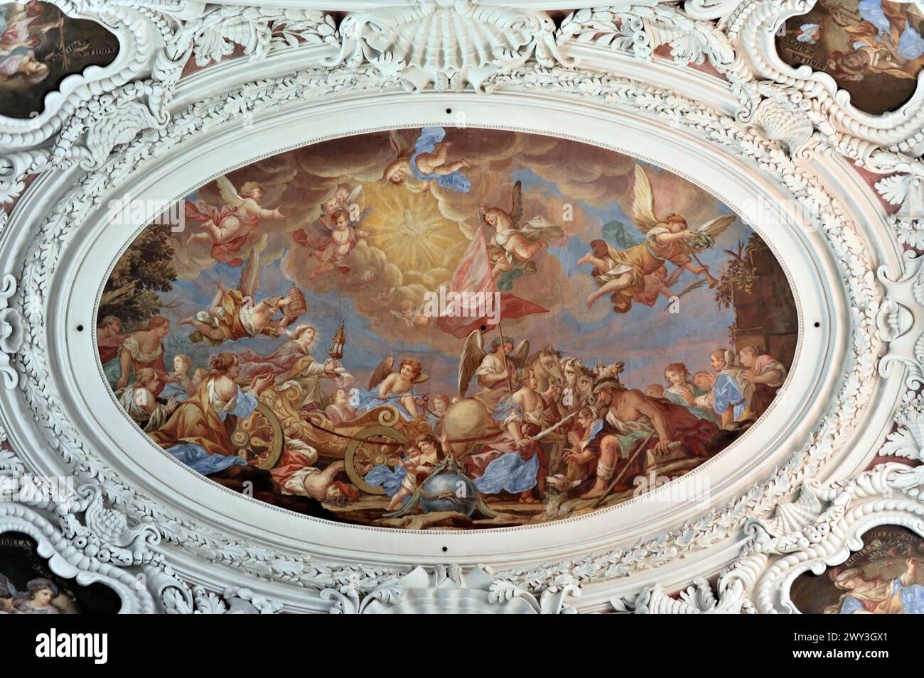 Cathédrale Saint-Étienne, Passau, peinture magistrale au plafond d'une scène religieuse dramatique entourée d'anges, cathédrale Saint-Étienne, Passau Banque D'Images