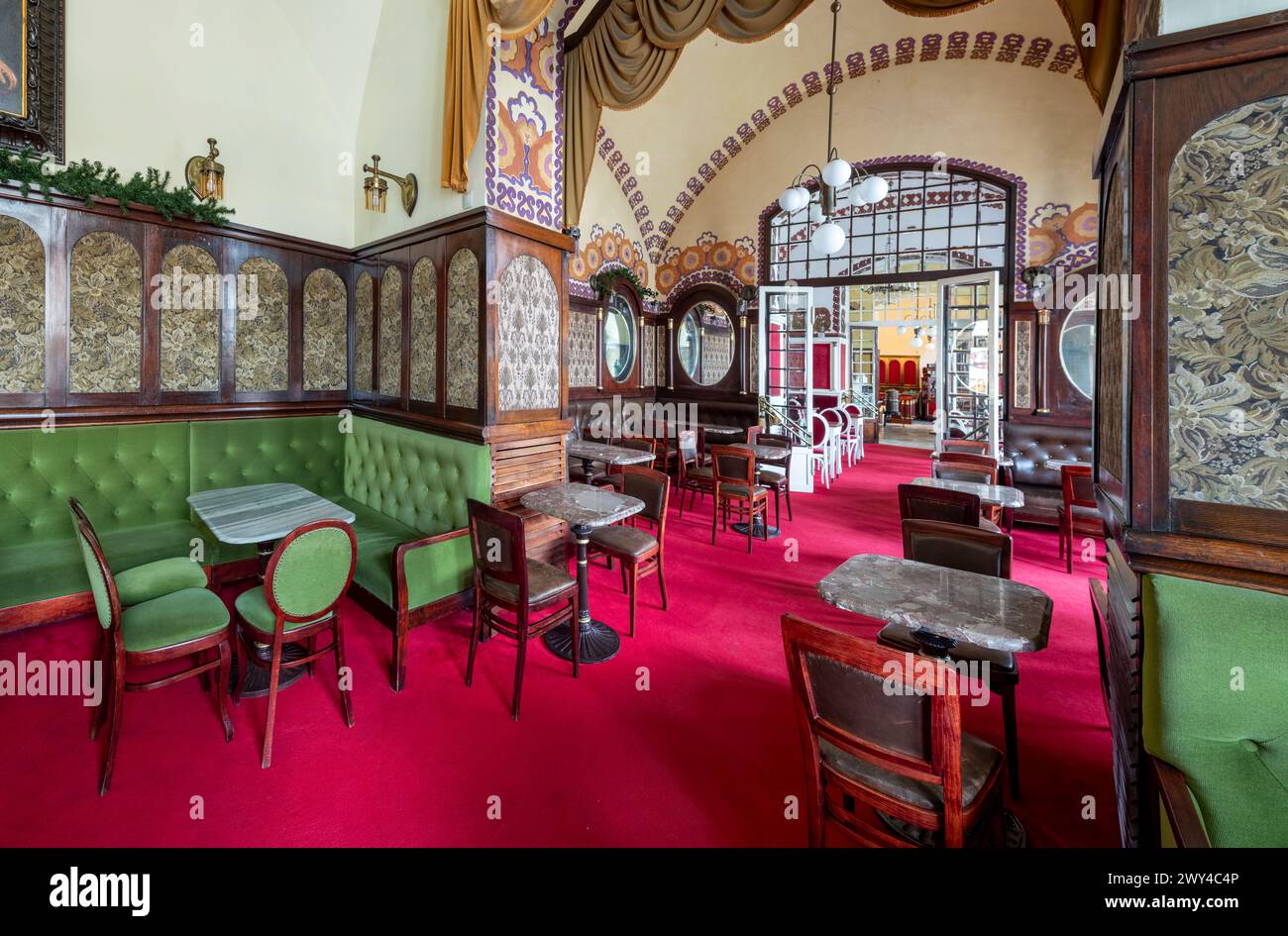 Café Noworolski, place du marché principal, Cracovie, Pologne Banque D'Images