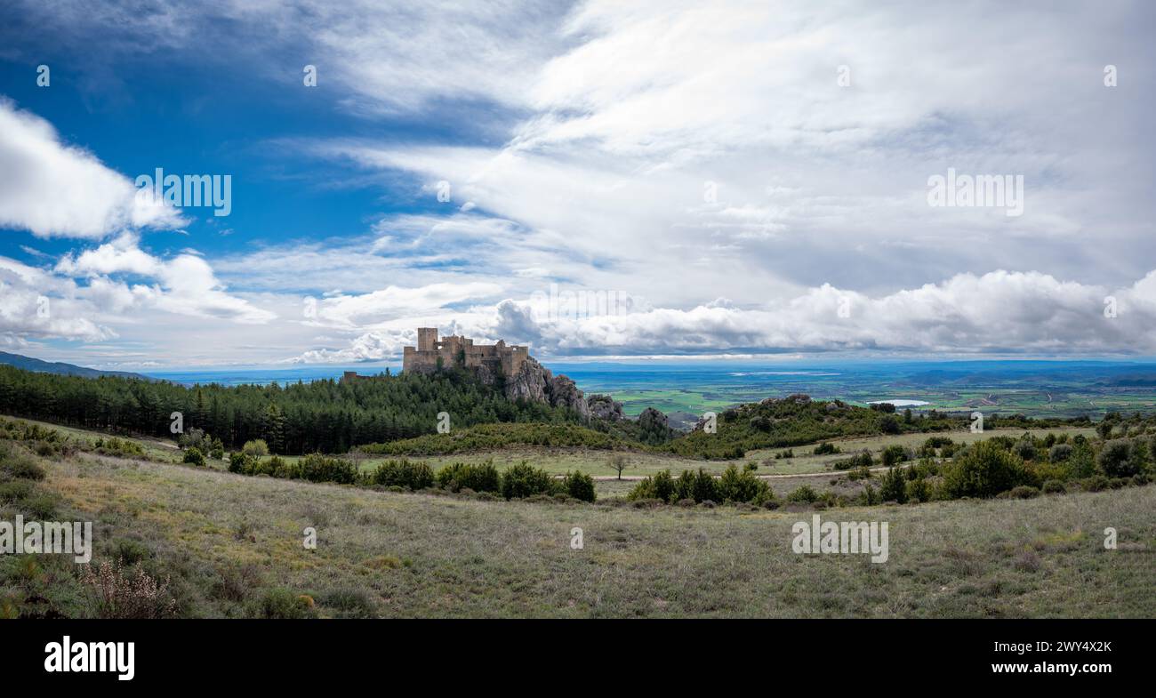 Vue panoramique du château de Loarre, Loarre, Huesca, Aragon, Espagne Banque D'Images