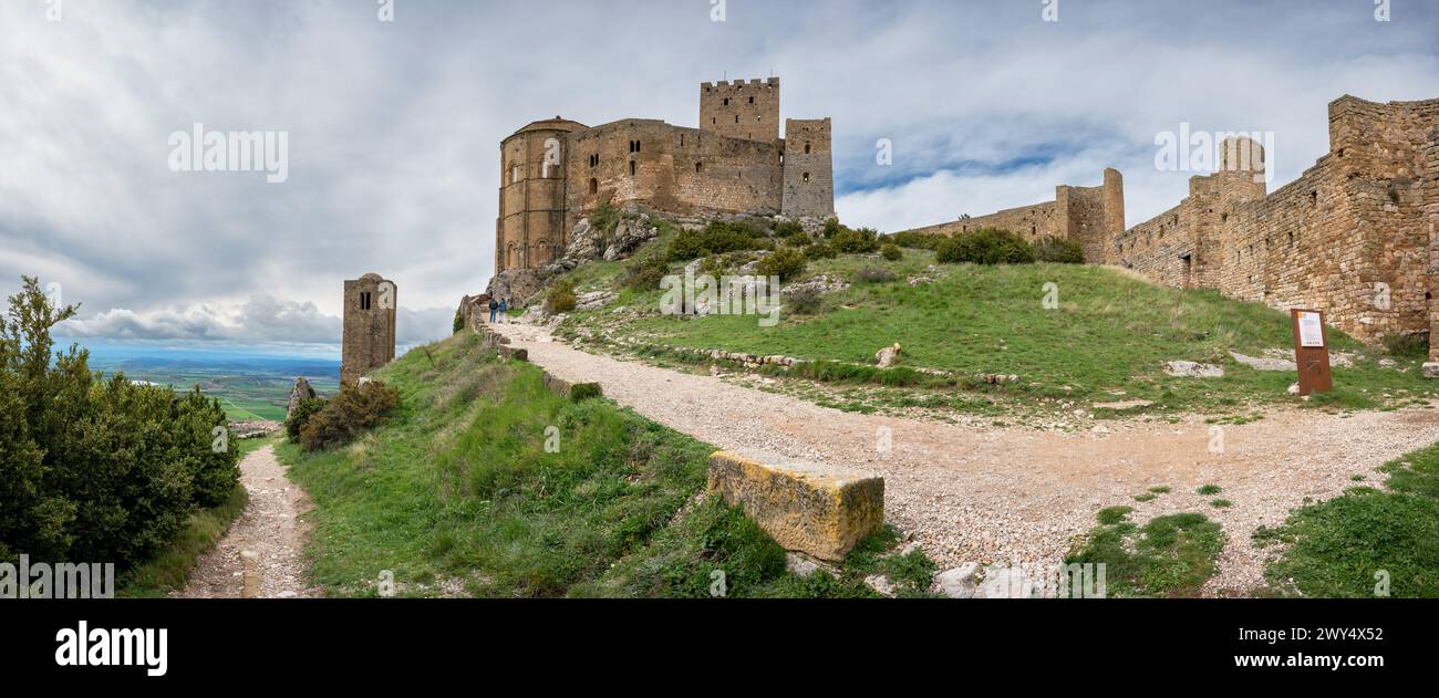 Vue panoramique du château de Loarre, Loarre, Huesca, Aragon, Espagne Banque D'Images