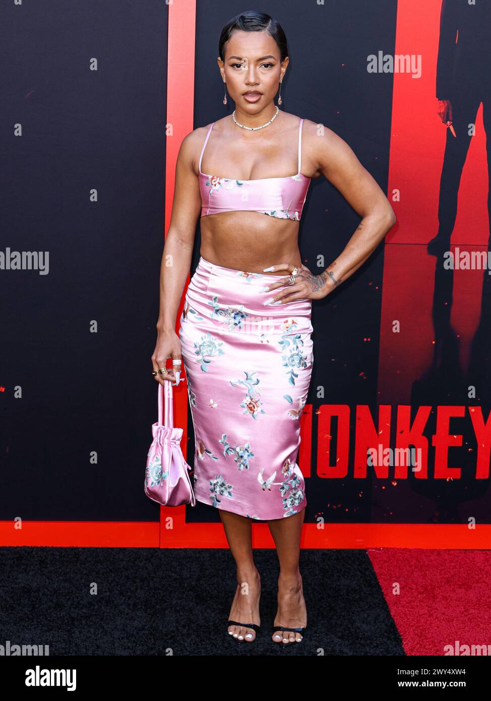 HOLLYWOOD, LOS ANGELES, CALIFORNIE, États-Unis - AVRIL 03 : Karrueche Tran arrive à la première de Los Angeles de Universal Pictures 'Monkey Man' qui a eu lieu au TCL Chinese Theatre IMAX le 3 avril 2024 à Hollywood, Los Angeles, Californie, États-Unis. (Photo de Xavier Collin/image Press Agency) Banque D'Images