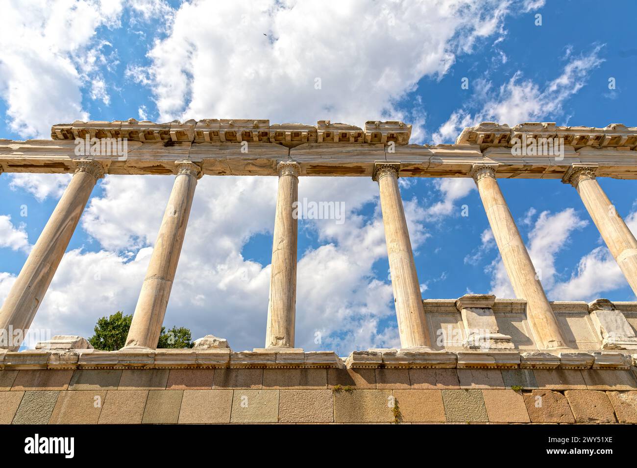 Le Temple de Trajan dans la ville antique de Pergamon Banque D'Images