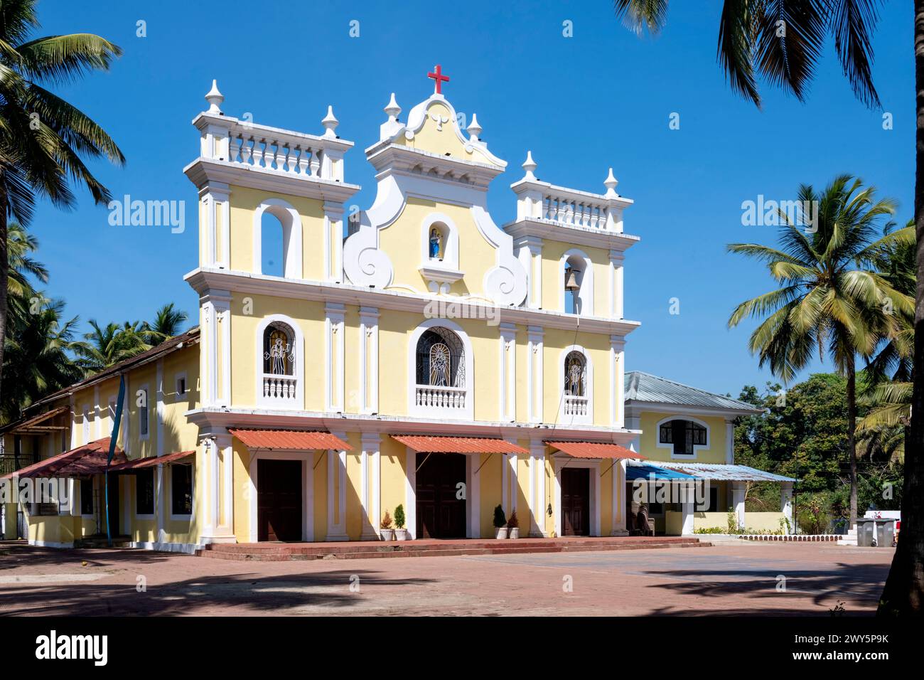 Indien, Goa, Morjim, église notre-Dame des miracles (salle de l'église Milagres) Banque D'Images