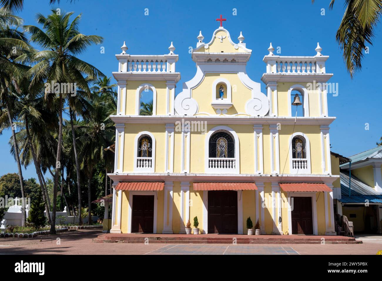 Indien, Goa, Morjim, église notre-Dame des miracles (salle de l'église Milagres) Banque D'Images