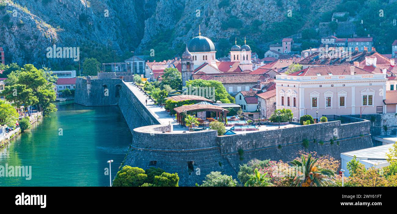 La vieille ville fortifiée de Kotor, Monténégro. Banque D'Images