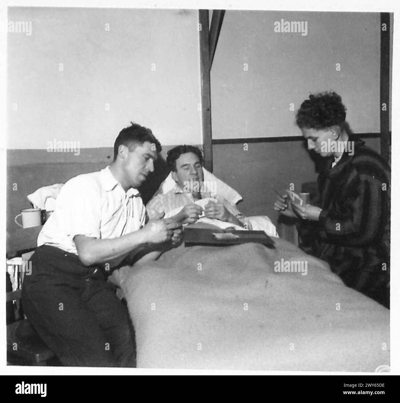 Les Marines G. Walford et R. Cushion, membres de l'armée britannique, sont connus pour leur service du jour J à Westkapelle et Walcheren, avec des dossiers de service individuels comprenant des épaves, des blessures de bataille et des occupations civiles. Banque D'Images