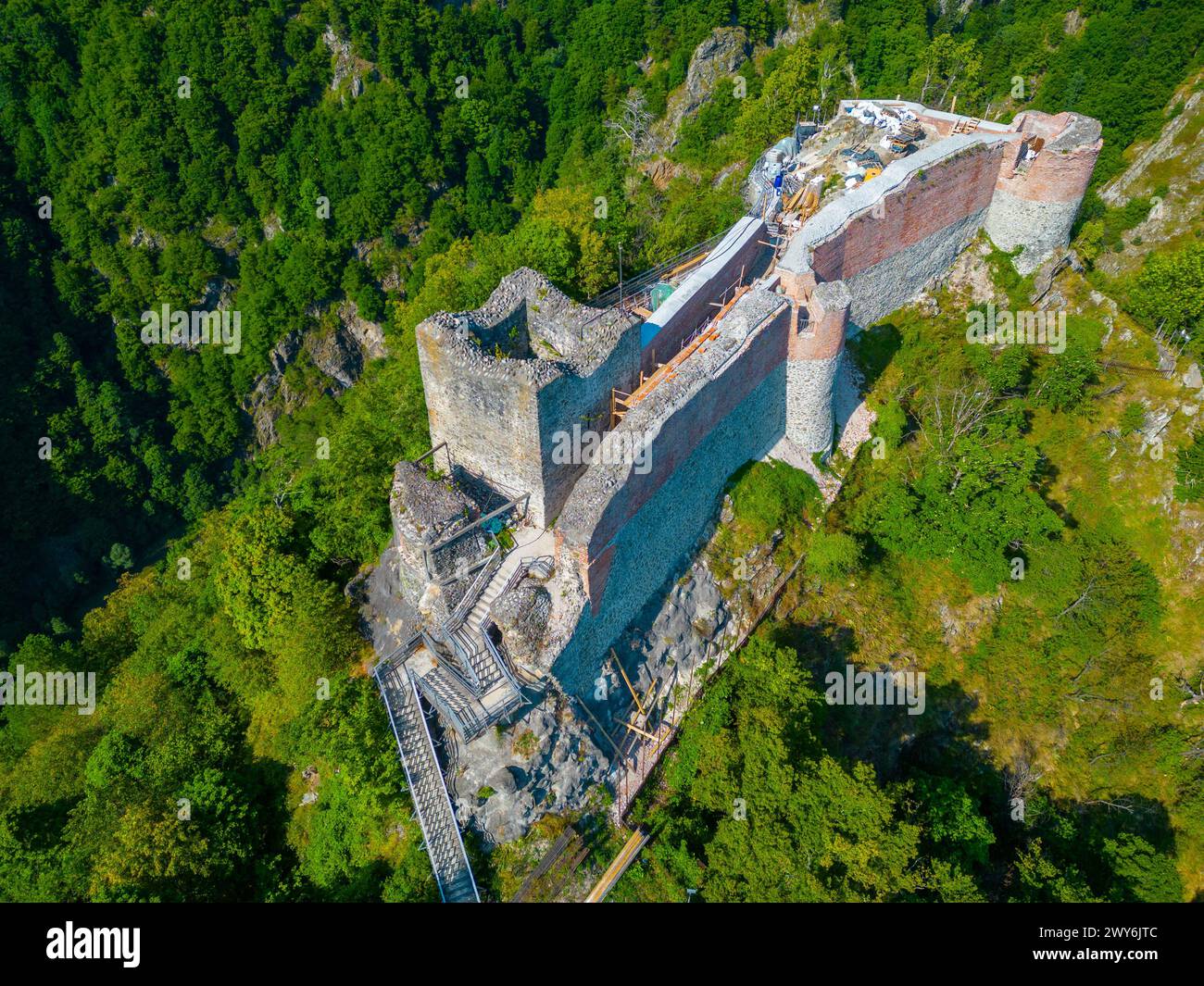 Vue panoramique de la Citadelle de Poenari en Roumanie Banque D'Images