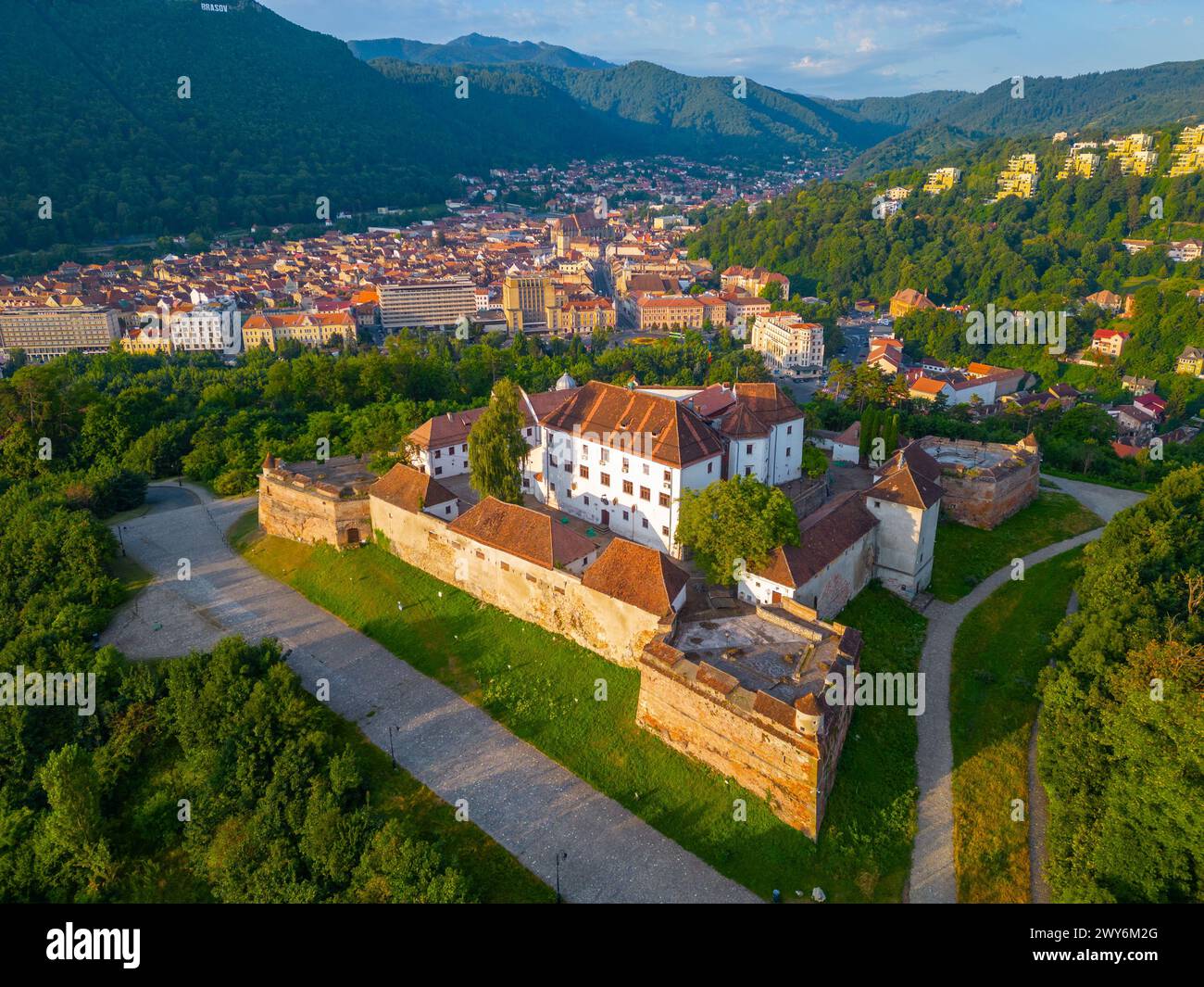 La forteresse-sur-Straja dans la ville roumaine Brasov Banque D'Images