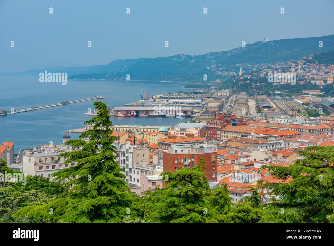 Vue panoramique de la ville italienne de Trieste Banque D'Images