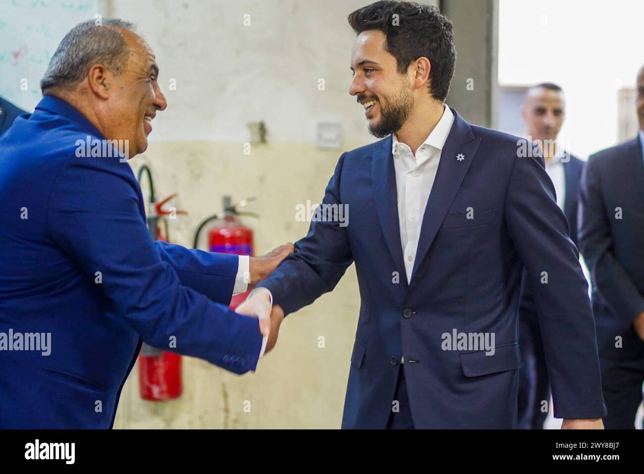 Le prince héritier Hussein bin Abdullah II de Jordanie participe avec des soldats blessés au banquet de l'iftar le prince héritier Hussein bin Abdullah II de Jordanie participe avec des soldats blessés au banquet de l'iftar organisé par l'Autorité hachémite pour les blessés militaires à Amman, Jordanie, le 4 avril 2024. Royal Hashemite court apaimages Amman Amman Jordan 040424 Jordan RPO 001 Copyright : xapaimagesxRoyalxHashemitexCourtxxapaimagesx Banque D'Images