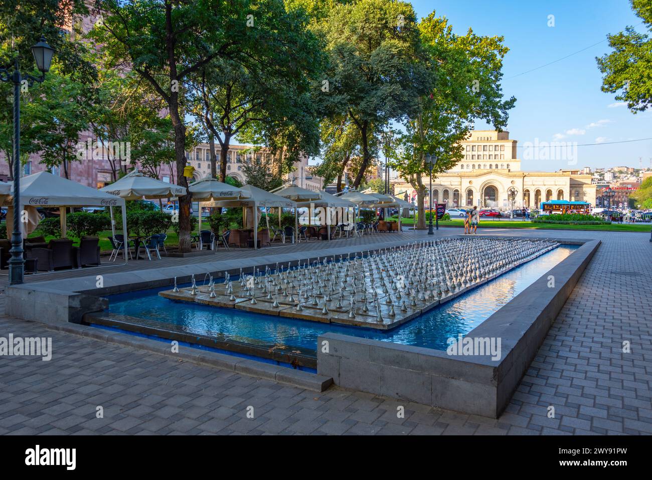 Erevan, Arménie, 4 septembre 2023 : fontaines au parc du 2750e anniversaire d'Erevan en Arménie Banque D'Images