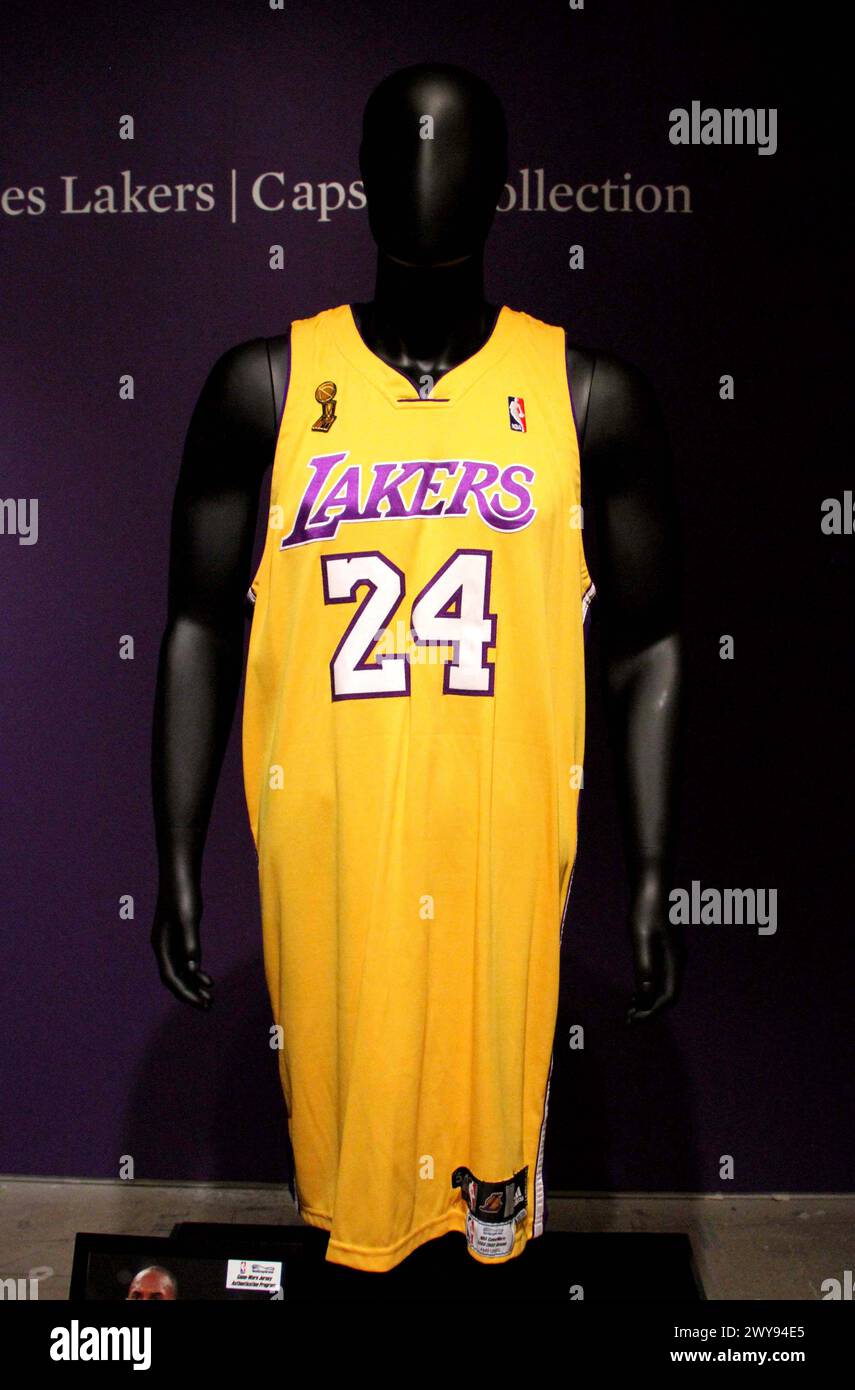 Maillot lakers Banque de photographies et d images a haute resolution Alamy