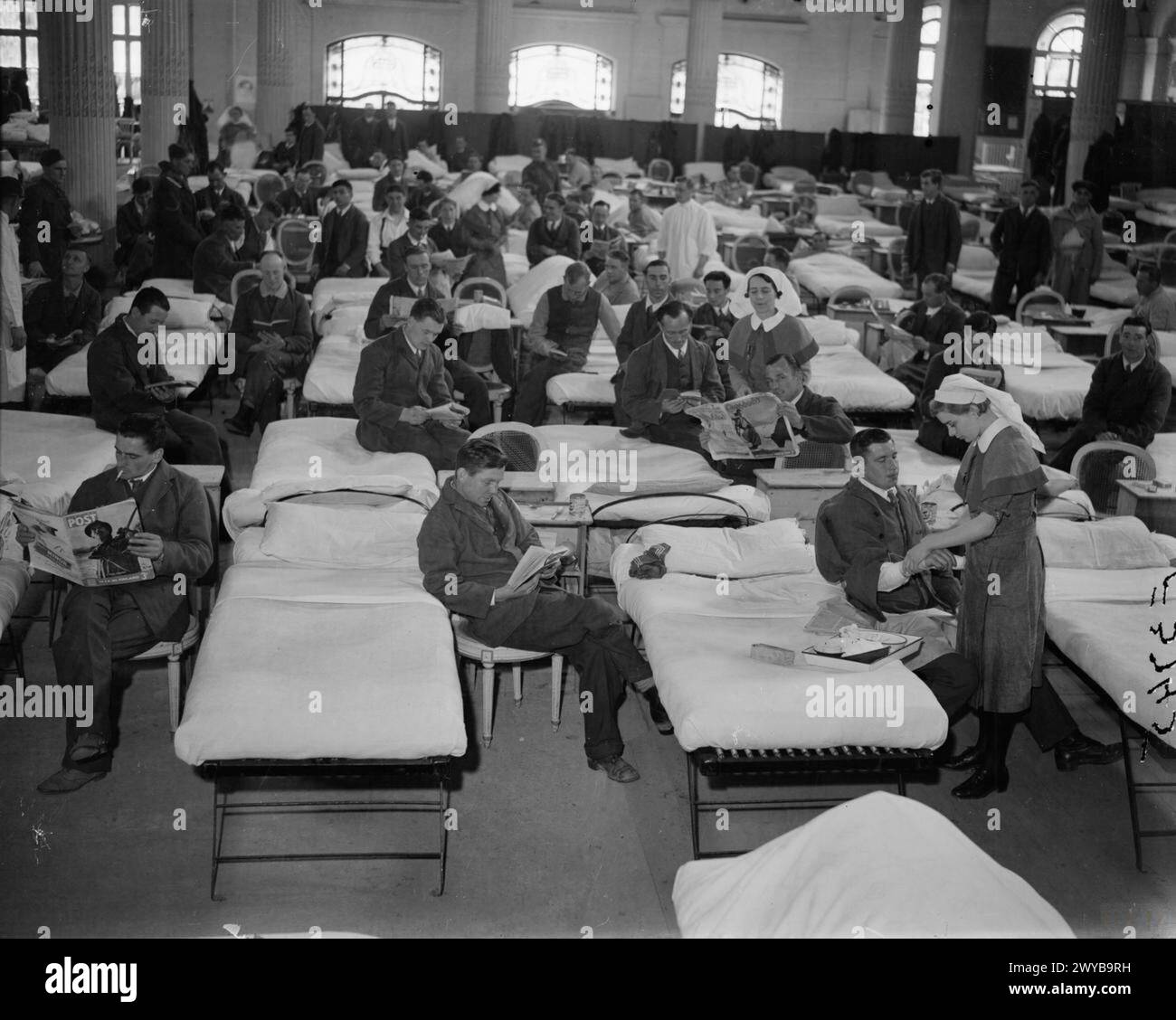 Un service de l'hôpital général n° 8 près de Nantes, France, montrant des soins médicaux de l'armée britannique du 1er au 2 avril 1940. Banque D'Images