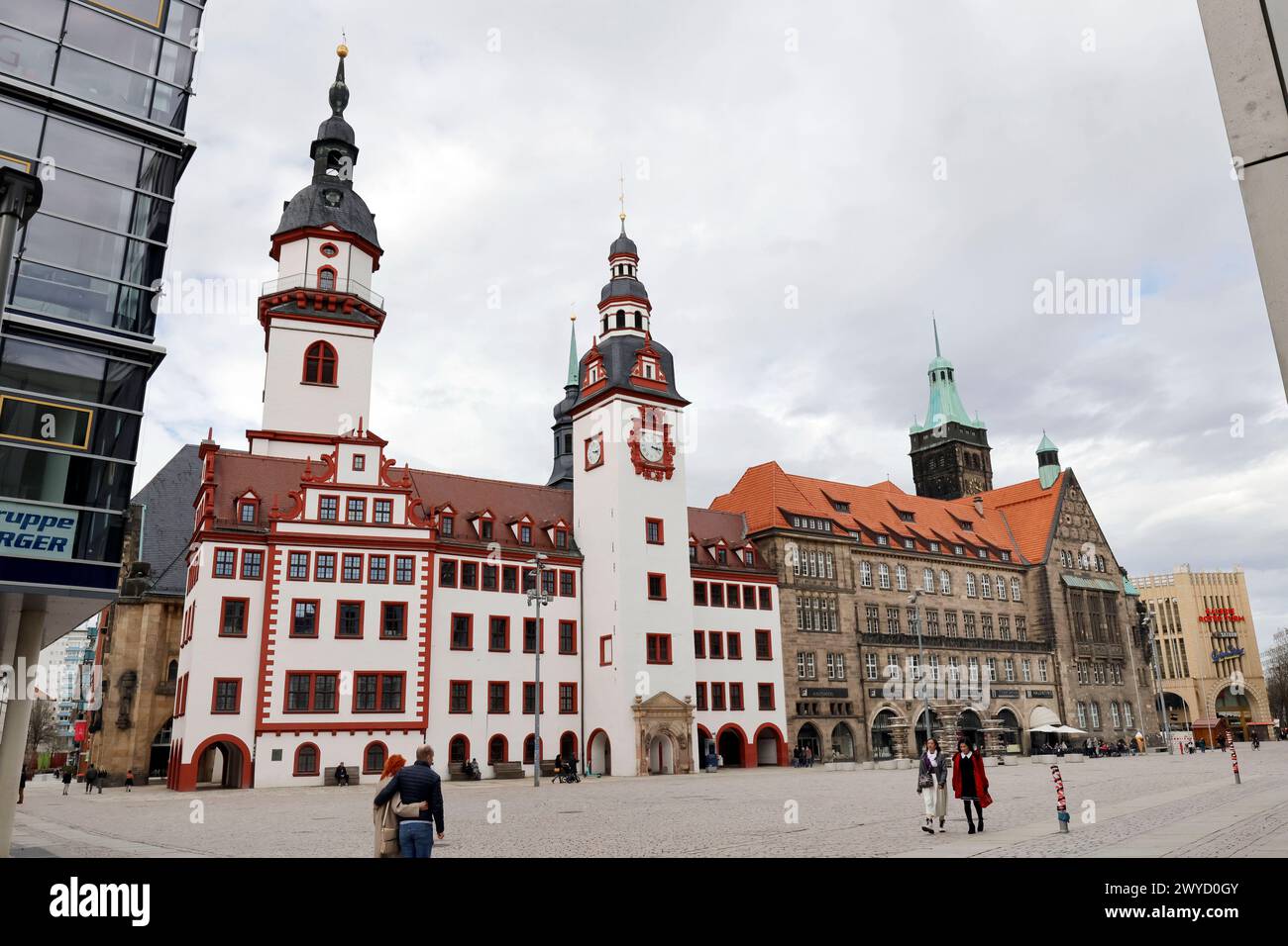 Markt Rathaus 29.03.2024, Chemnitz, Markt mit Rathaus Chemnitz Sachsen BRD *** marché Hôtel de ville 29 03 2024, Chemnitz, marché avec Hôtel de ville Chemnitz Saxe BRD Banque D'Images