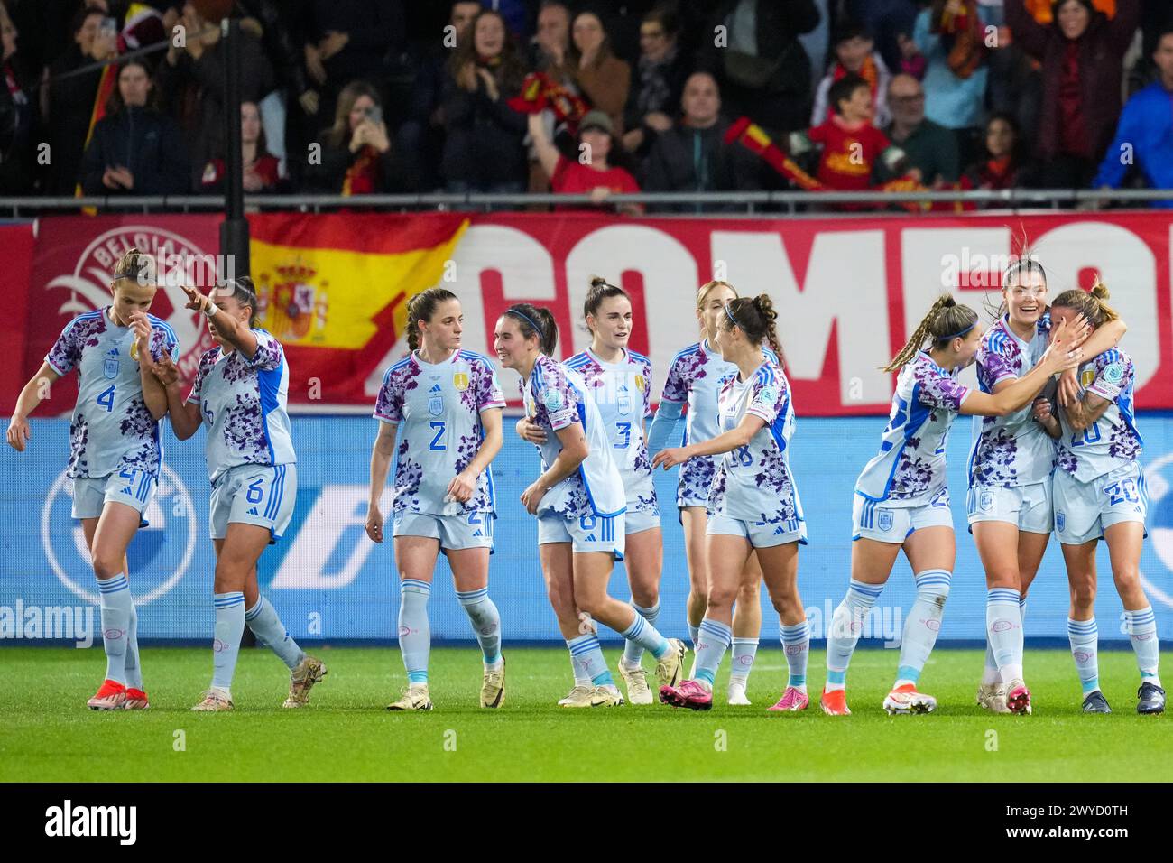 Leuven, Belgique. 05th Apr, 2024. LOUVAIN, BELGIQUE - 5 AVRIL : Sheila Garcia, d'Espagne, célèbre son sixième but avec Maria Mendez, d'Espagne, et Mariona Caldentey, d'Espagne, lors du match des qualifications féminines de l'UEFA EURO 2025 entre la Belgique et l'Espagne au Stadium Den Dreef le 5 avril 2024 à Louvain, en Belgique. (Photo de Tobias Giesen/BSR Agency) crédit : BSR Agency/Alamy Live News crédit : BSR Agency/Alamy Live News Banque D'Images