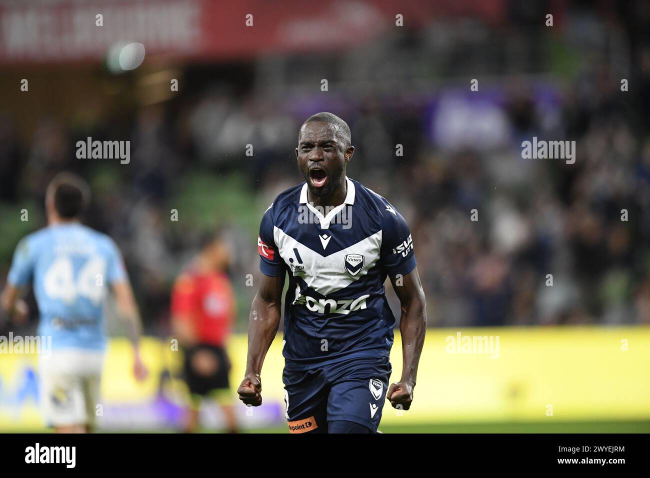 MELBOURNE, AUSTRALIE. 6 avril 2024. Sur la photo : Jason Geria(2) de Melbourne Victory célèbre après avoir marqué un but lors des A Leagues Soccer, Melbourne Victory FC contre Melbourne City FC à l'AAMI Park de Melbourne. Crédit : Karl Phillipson/Alamy Live News Banque D'Images