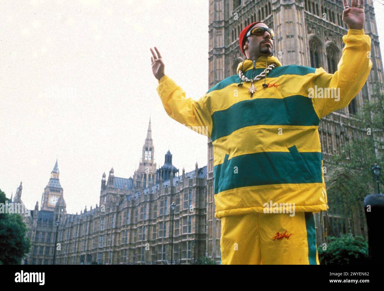 Ali G Inda House - Filmstill SACHA BARON COHEN.in Ali G Inda House.Filmstill - usage éditorial seulement.Ref : 11480.Cap/AWFF.fourni par USAGE ÉDITORIAL SEULEMENT Copyright : xSuppliedxbyxCapitalxPicturesx Banque D'Images