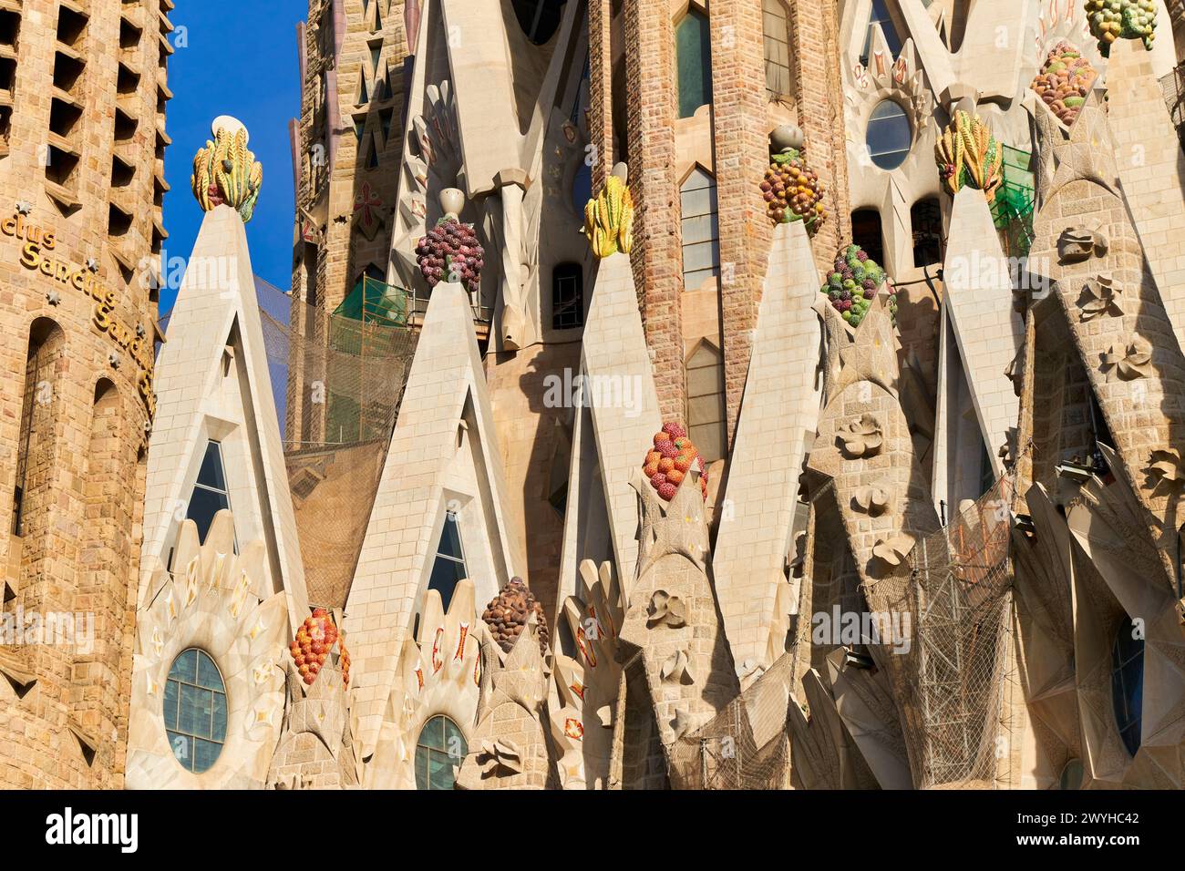 Fachada de la Pasión, Basilique de la Sagrada Familia. Barcelone. Espagne.la basilique et église expiatoire de la Sainte famille est une grande église catholique romaine de Barcelone, conçue par l'architecte espagnol catalan Antoni Gaudí (18521926). Banque D'Images