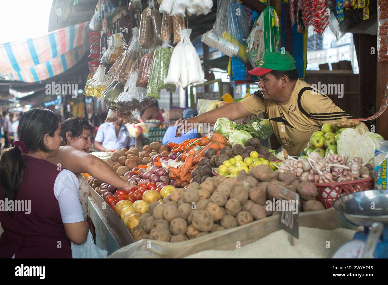 Scènes du marché de Belen dans la jungle amazonienne ville d'Iquitos où le Rio Itaya rencontre le Rio Amazonas Banque D'Images