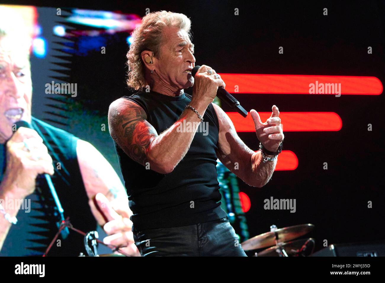 Peter Maffay live auf dem Stars of Sounds Festival auf dem Pantschau am Murtensee. Murten, 06.07.2023 *** Peter Maffay en live au festival Stars of Sounds au Pantschau sur le lac Murten Murten, 06 07 2023 Foto:XP.xFrauchigerx/xFuturexImagex maffay_3717 Banque D'Images