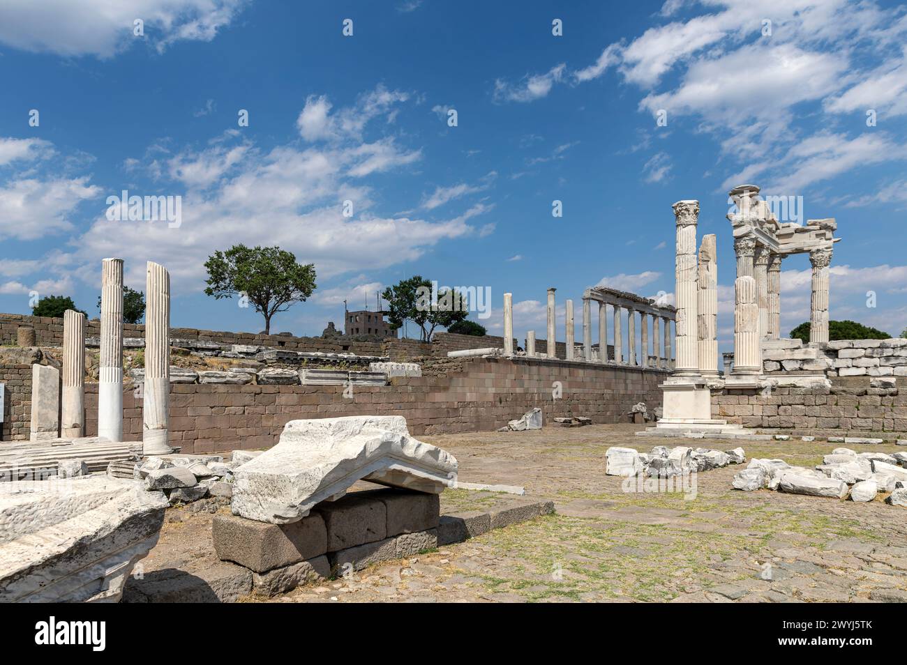 Le Temple de Trajan dans la ville antique de Pergamon Banque D'Images