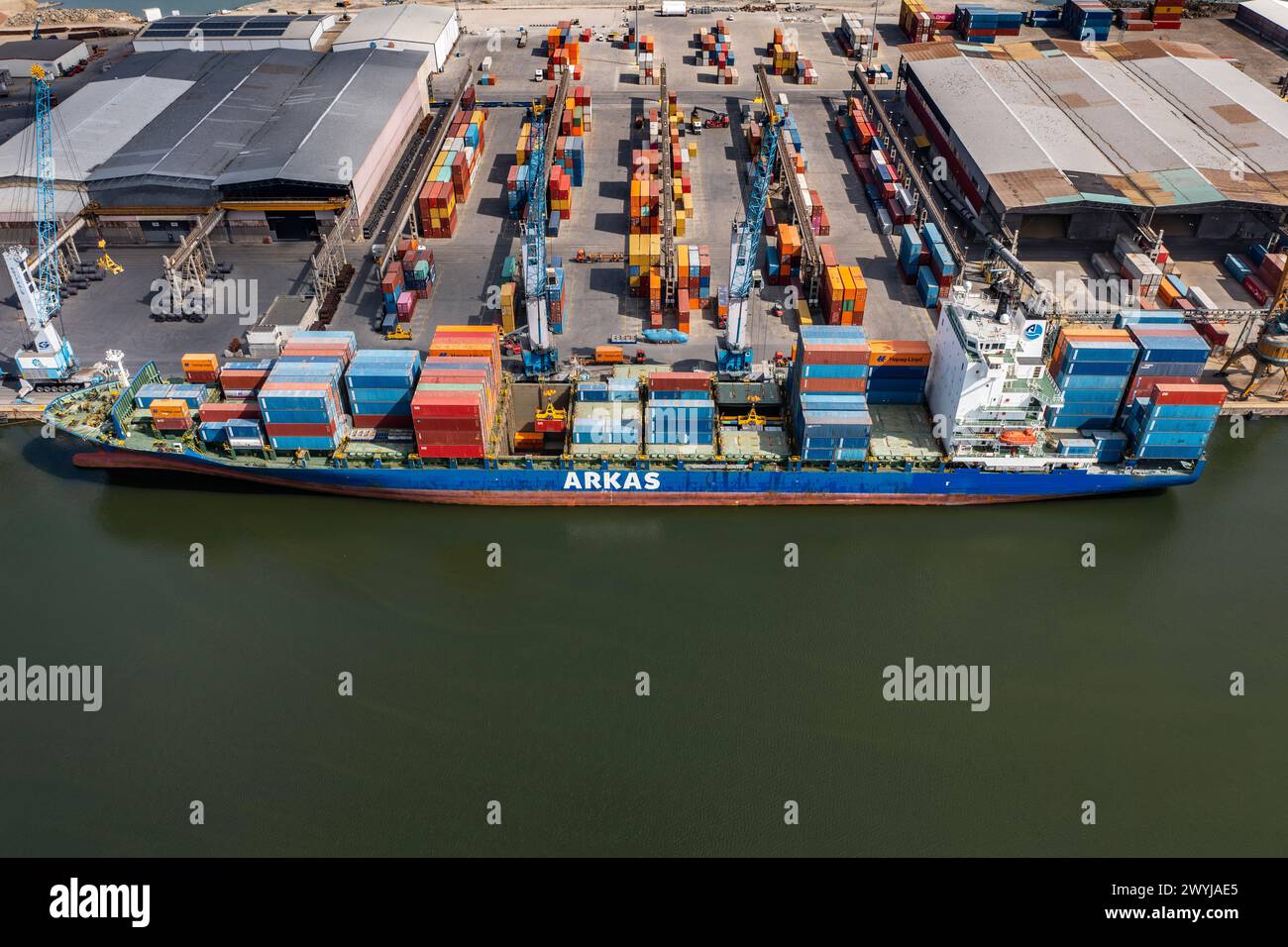 Vue aérienne du porte-conteneurs sur le port Banque D'Images