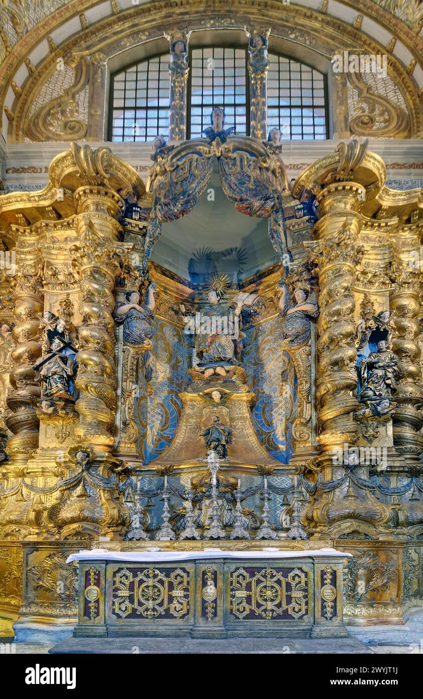 Brésil, état de Bahia, Salvador, centre historique classé au patrimoine mondial de l'UNESCO, quartier Pelourinho, basilique-cathédrale, autel du transept Banque D'Images