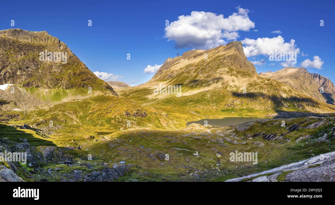 Norvège, plus OG Romsdal, Rauma, Trollstigen ou Trollstigen, chaîne de montagnes Trollveggen Banque D'Images