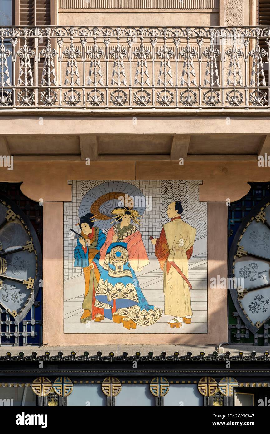 Espagne, Catalogne, Barcelone, quartier de Las Ramblas, la Casa Quadros au 82 Las Ramblas de l'architecte moderniste catalan Josep Vilaseca (1891-1896), ancienne boutique de parapluies Banque D'Images