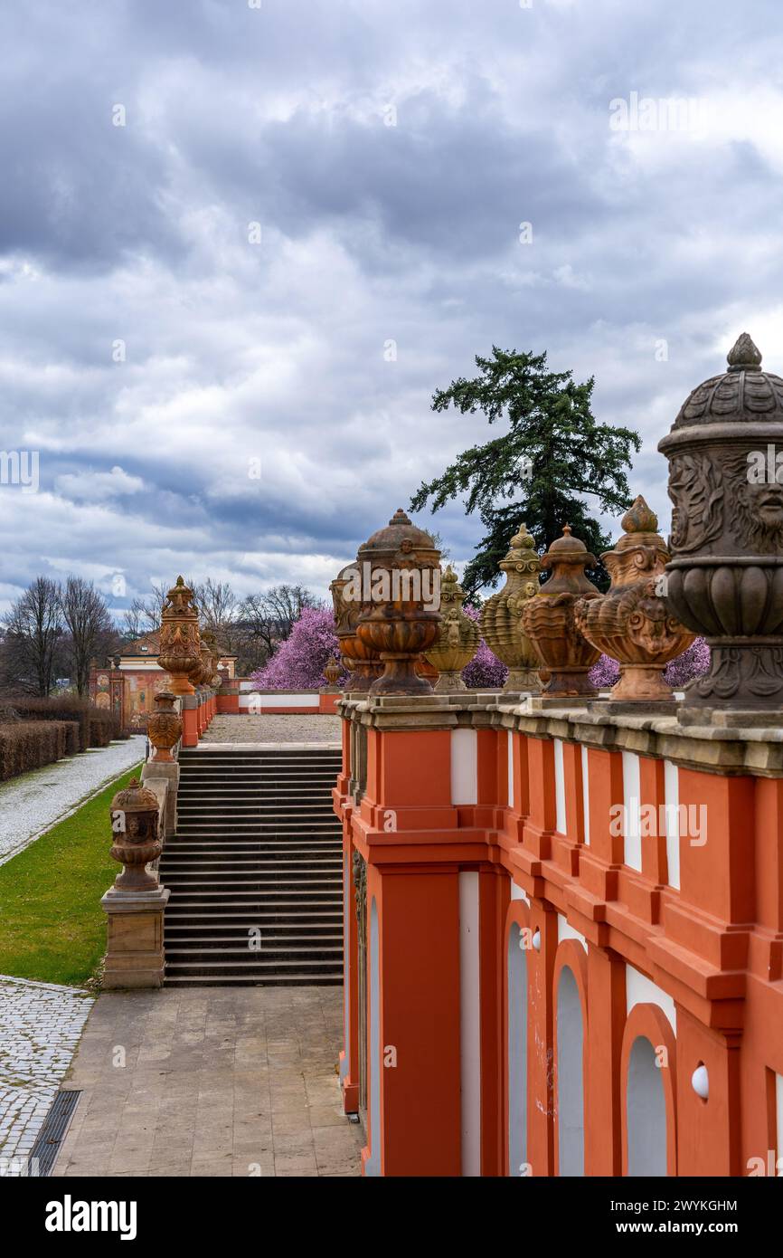 Printemps au jardin du château de Troja, Prague Banque D'Images