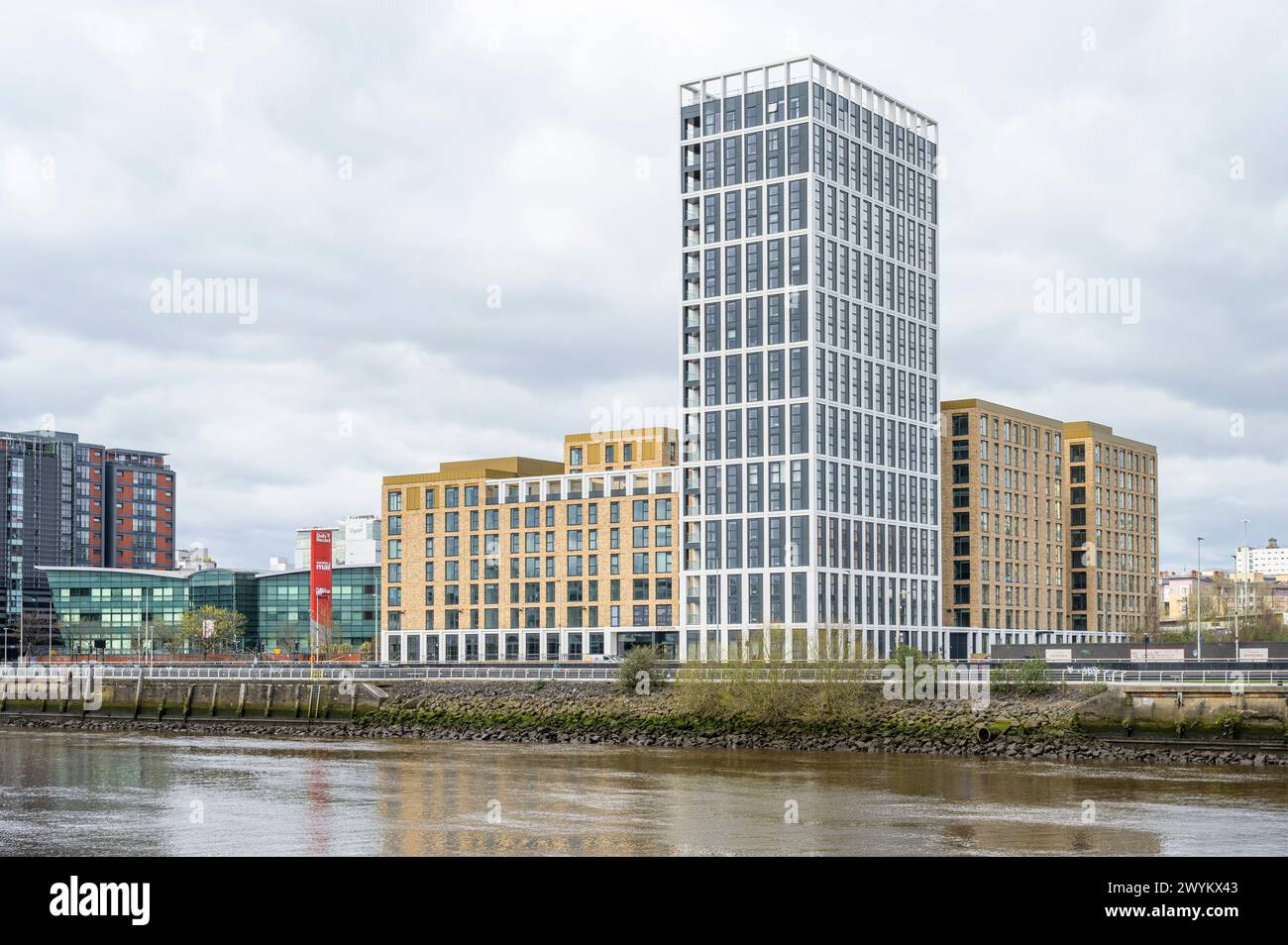 Nouveaux appartements sur Central Quay à côté de la rivière Clyde près du centre-ville de Glasgow, Écosse, Royaume-Uni, Europe Banque D'Images