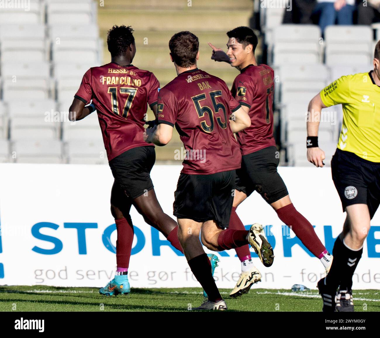 Le Dario Esteban Osorio du FC Midtjylland a marqué à 1-0 sur penalty dans le match de Superliga 3F entre AGF et FC Midtjylland au Ceres Park à Aarhus, dimanche 7 mars 2024. (Photo : Henning Bagger/Ritzau Scanpix) Banque D'Images