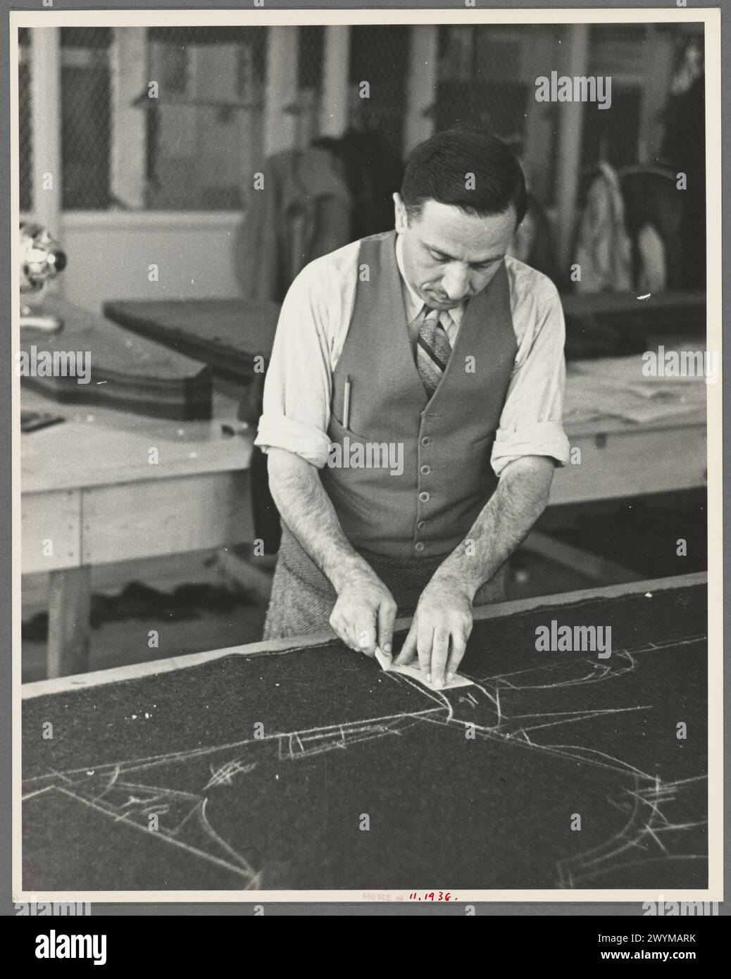 Ouvrier du vêtement à l'usine de Hightstown, New Jersey Banque D'Images