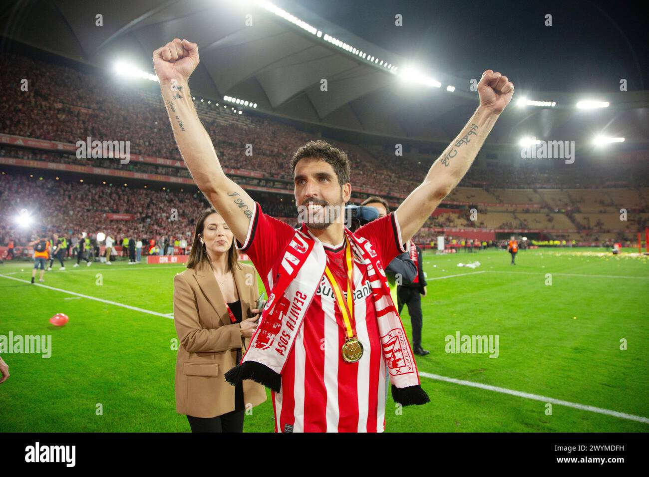 Raul Garcia de l'Athletic Club célèbre après avoir remporté la Coupe d'Espagne, Copa del Rey, finale de football entre l'Athletic Club et le RCD Mallorca le 6 avril 2024 au stade la Cartuja à Séville, en Espagne Banque D'Images